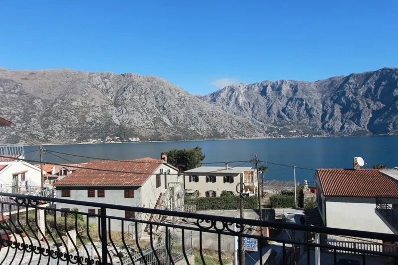 Sale, house, 300m², Stoliv, Kotor