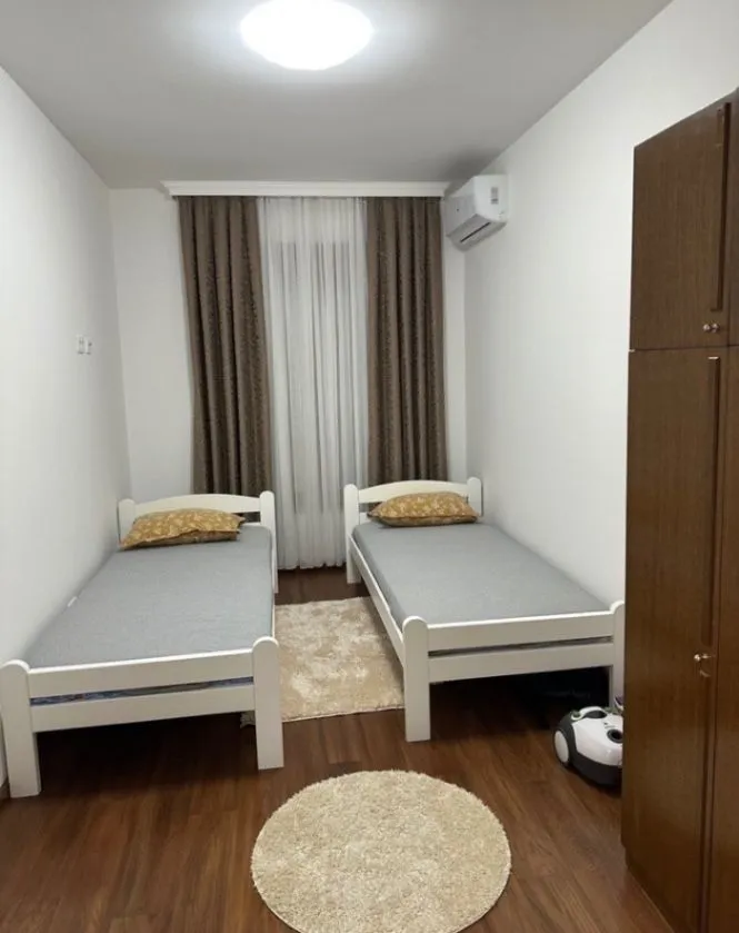 Izdavanje, dvosoban stan, 69m², Master Kvart, Podgorica
