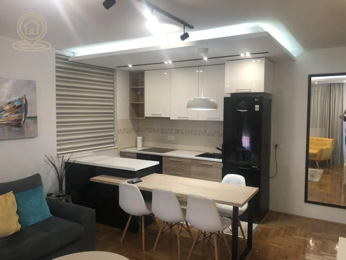 Izdavanje, dvosoban stan, 53m², Grbavica, Novi Sad Sve Podlokacije