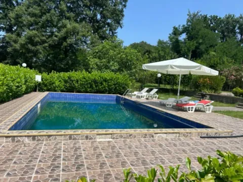 Izdavanje, kuća, 100m², Babino, Berane - image 11