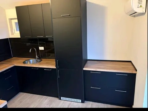 Izdavanje, jednosoban stan, 47m², Gradiošnica, Tivat - image 3