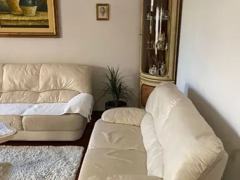 Rent, three bedroom apartment, 100m², Gorica C, Podgorica - image 2