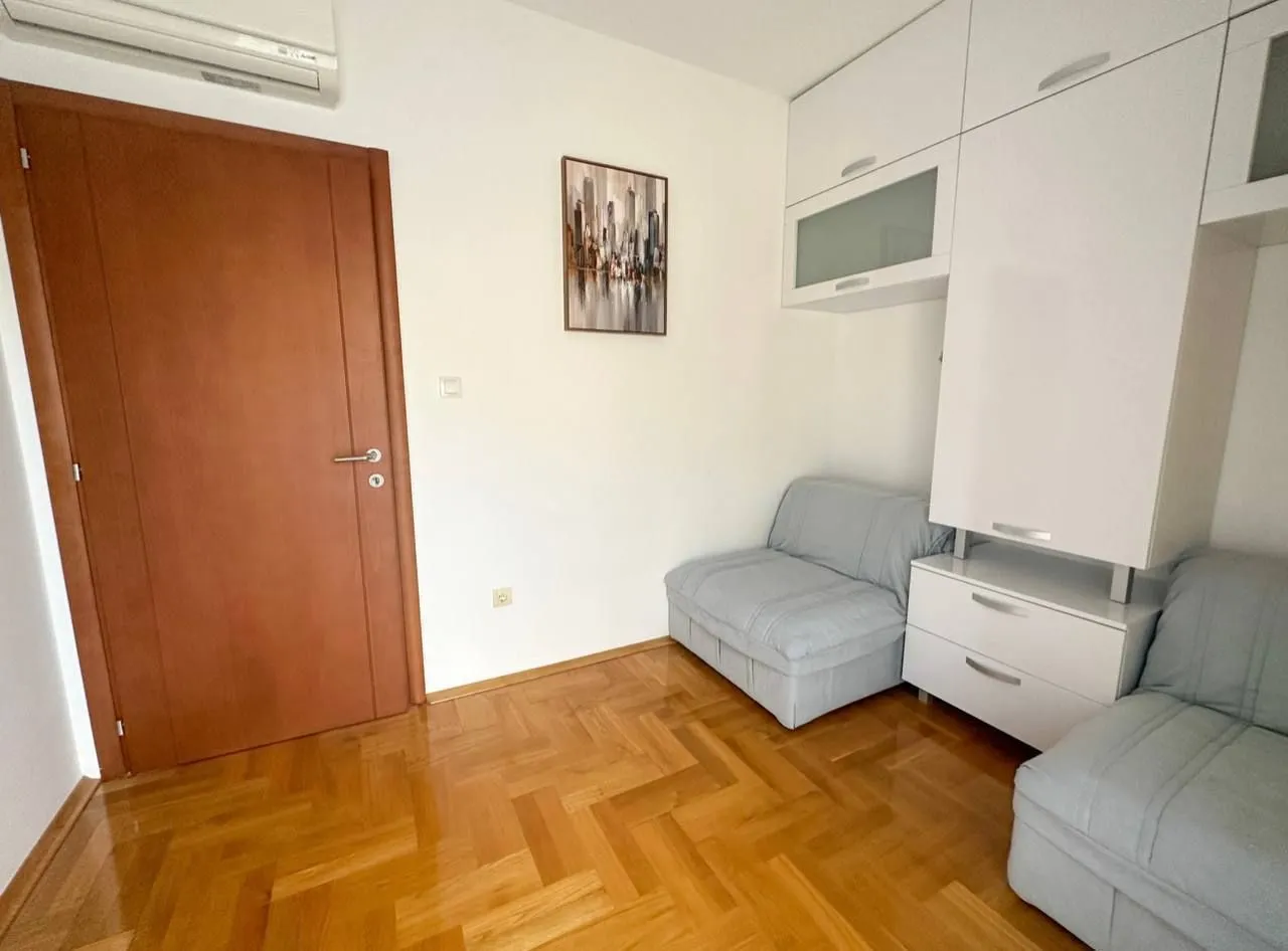 Sale, two bedroom apartment, 88m², Bečići, Budva