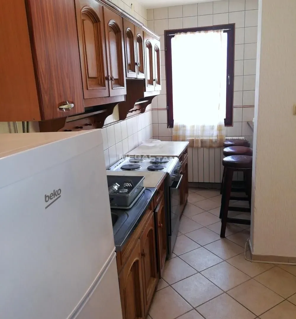 Sale, three bedroom apartment, 72m², Zemun Centar, Zemun Sve Podlokacije