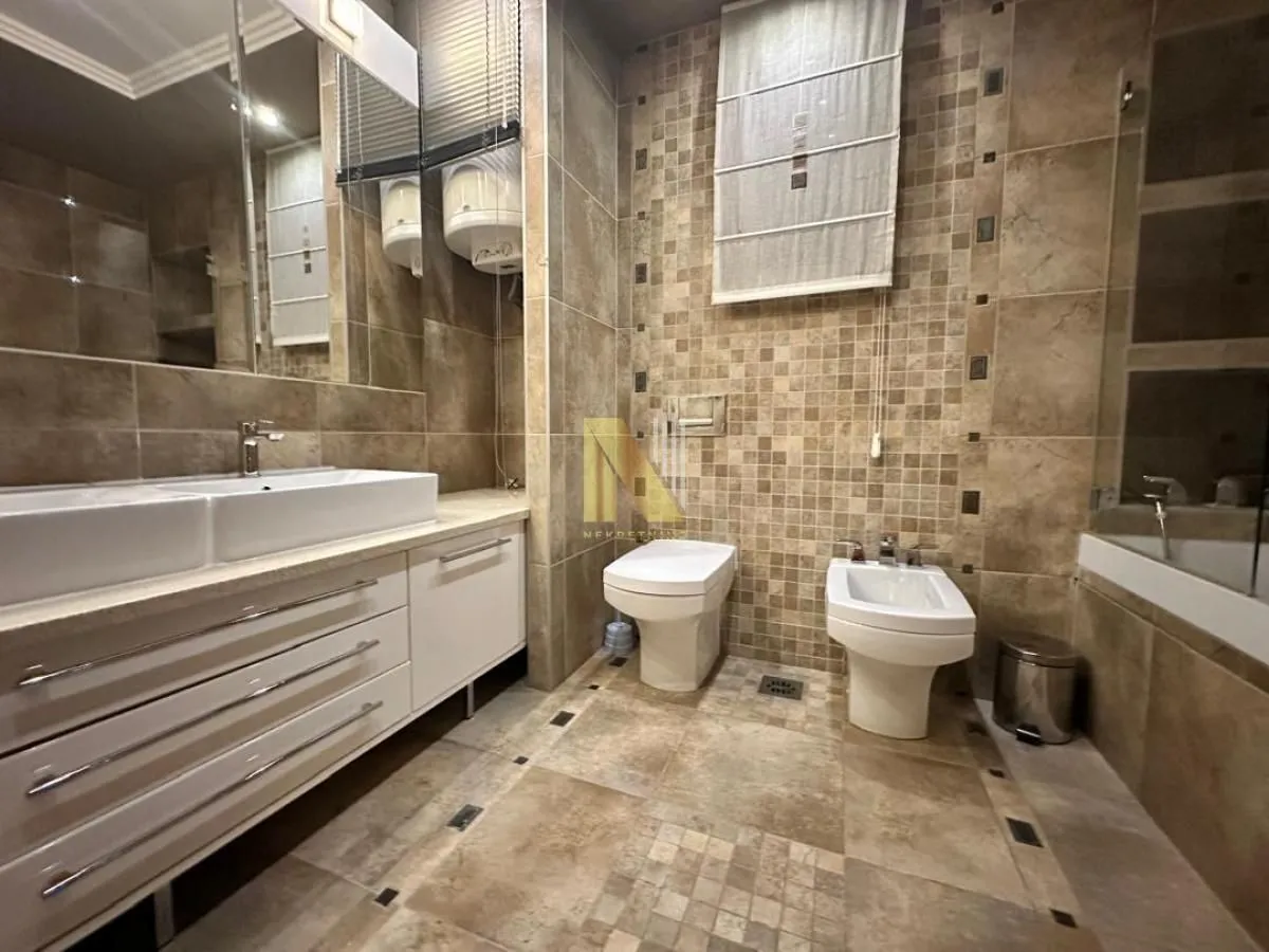 Prodaja, četvorosoban stan, 126m², Bulevar Oslobodjenja, Novi Sad Sve Podlokacije