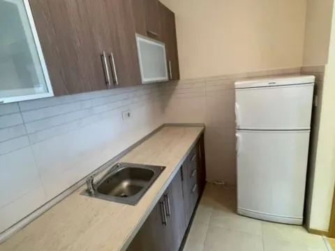 Izdavanje, jednosoban stan, 45m², Centar, Bar - image 7