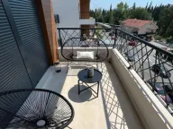 Izdavanje, dvosoban stan, 70m², Tivat, Crna Gora - image 1