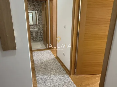 Sale, two bedroom apartment, 63m², City Kvart, Podgorica - image 4