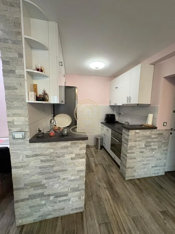 Izdavanje, dvosoban stan, 56m², Lekino Brdo, Voždovac Sve Podlokacije