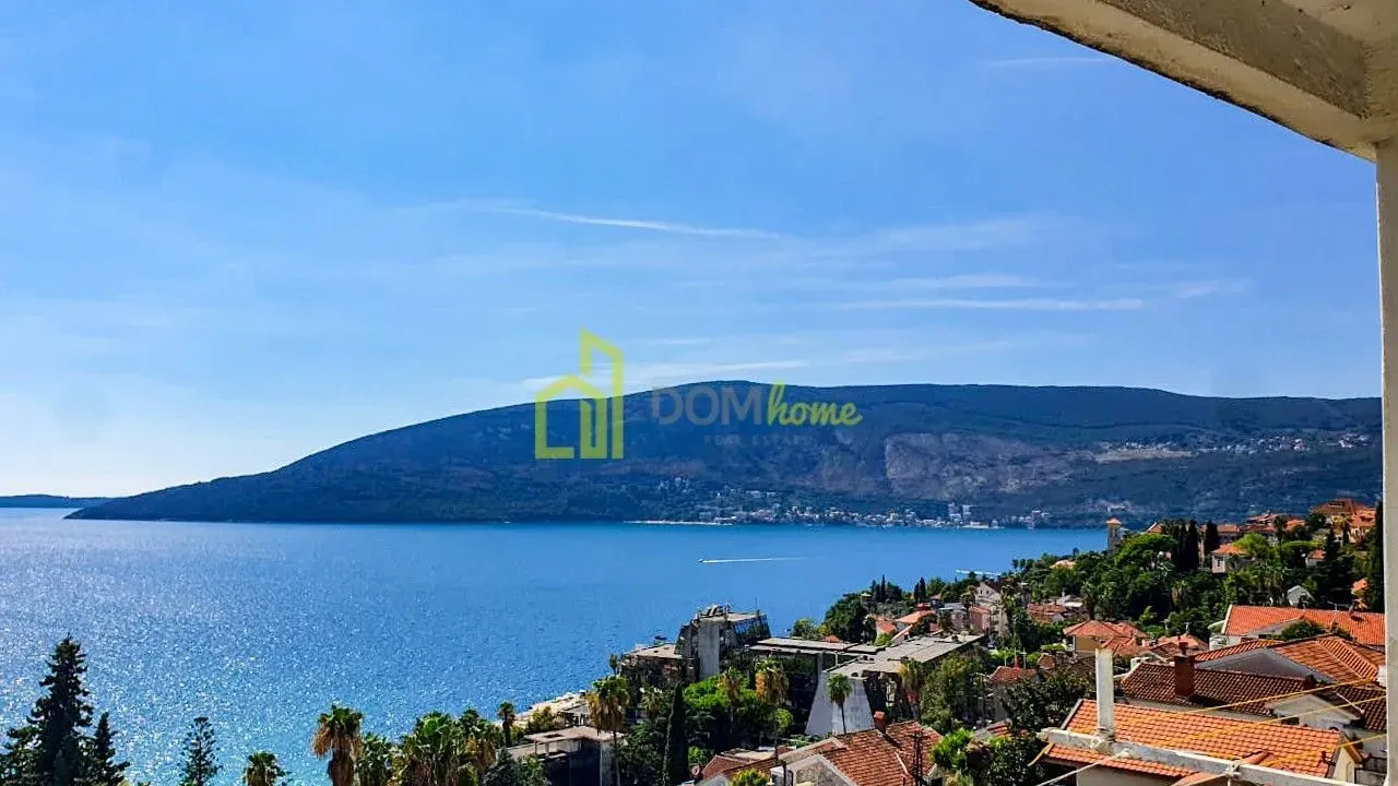 Prodaja, trosoban stan, 90m², Herceg Novi, Crna Gora