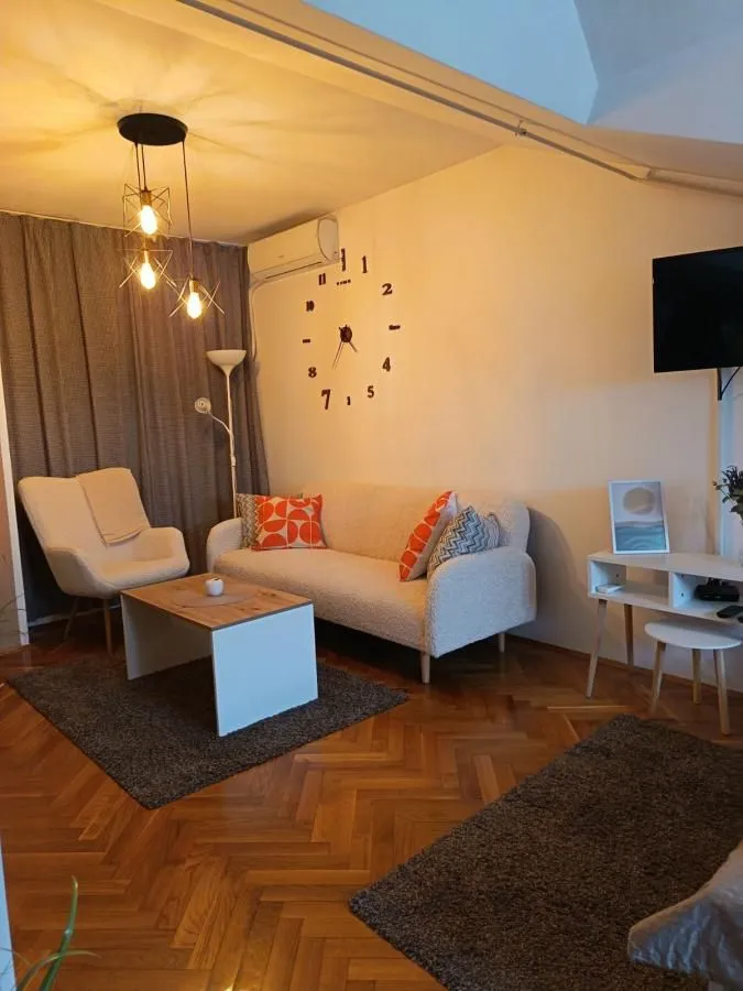 Sale, two bedroom apartment, 61m², Cara Dušana, Novi Sad Sve Podlokacije