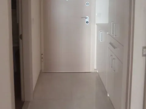 Izdavanje, jednosoban stan, 47m², City Kvart, Podgorica - image 9