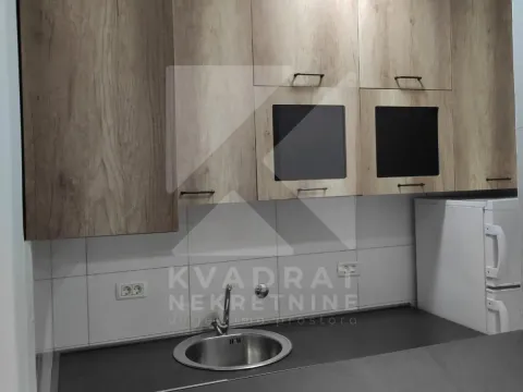 Rent, studio apartment, 25m², Vezirov Most, Podgorica - image 4