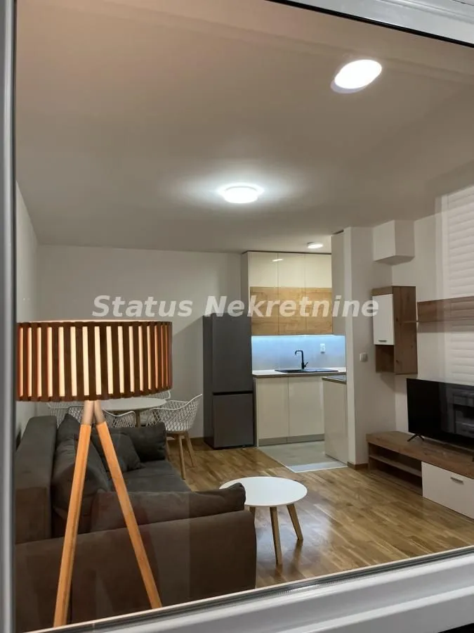 Izdavanje, dvosoban stan, 45m², Petrovaradin, Novi Sad