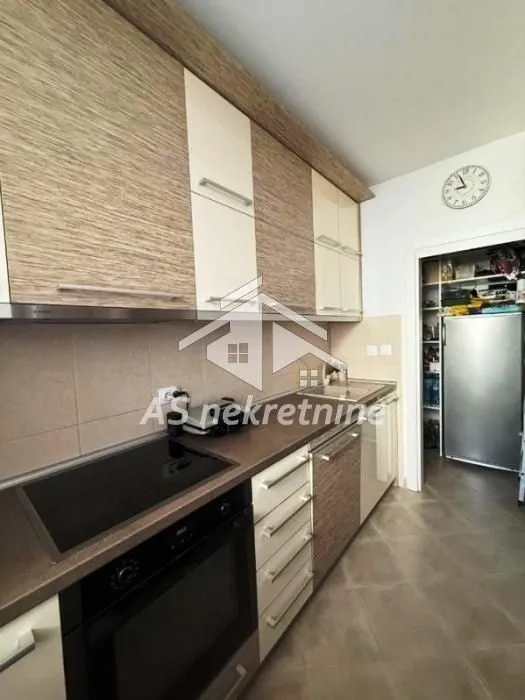 Sale, three bedroom apartment, 85m², Novi Beograd Blok 29, Novi Beograd Sve Podlokacije