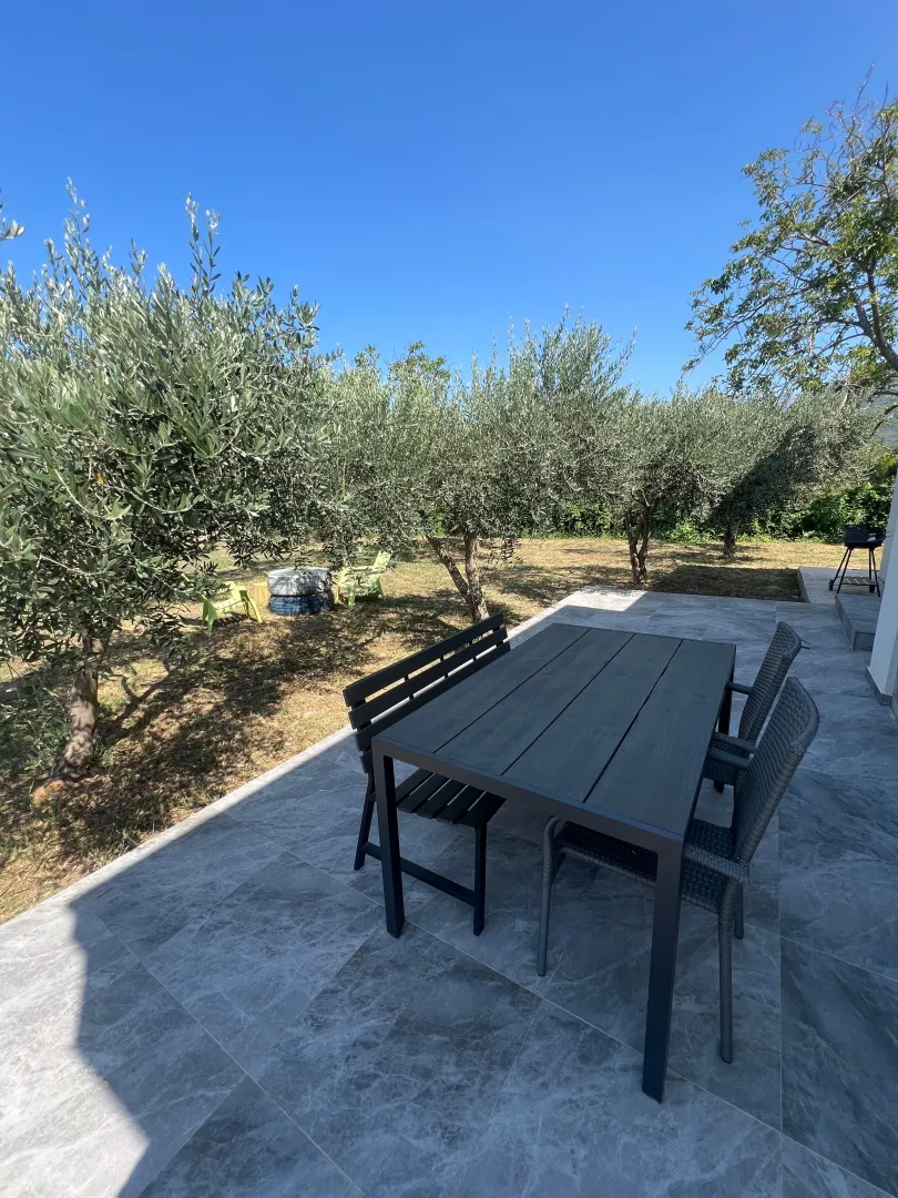 Rent, house, 90m², Tomba, Bar