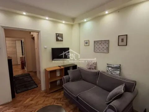 Izdavanje, jednosoban stan, 40m², Karaburma, Palilula Sve Podlokacije - image 6