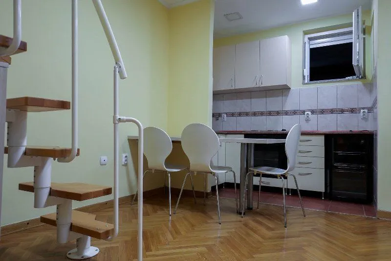 Rent, three bedroom apartment, 60m², Brace Jerković, Voždovac Sve Podlokacije