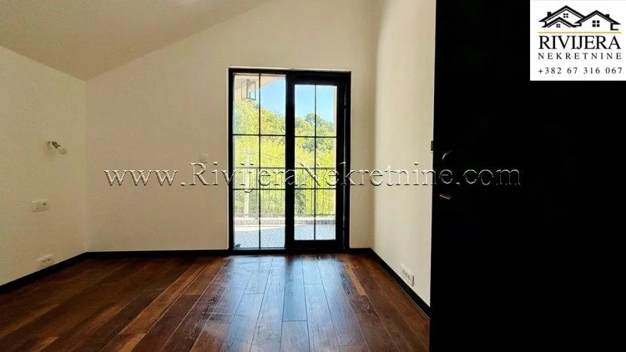 Prodaja, trosoban stan, 122m², Herceg Novi, Crna Gora
