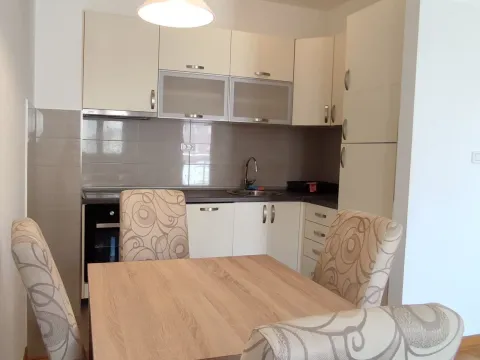 Izdavanje, jednosoban stan, 43m², City Kvart, Podgorica - image 3