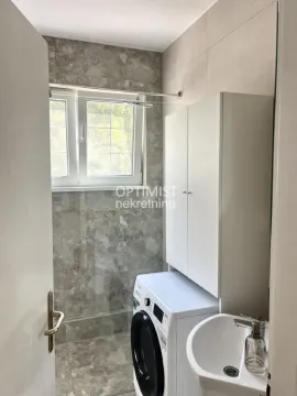 Izdavanje, trosoban stan, 55m², Botanička Bašta, Palilula Sve Podlokacije - image 11