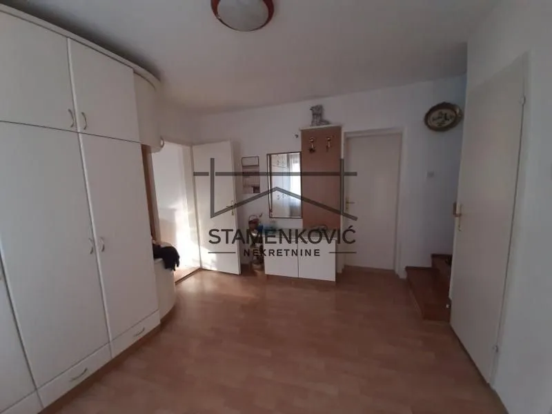Prodaja, kuća, 220m², Sremska Kamenica, Petrovaradin