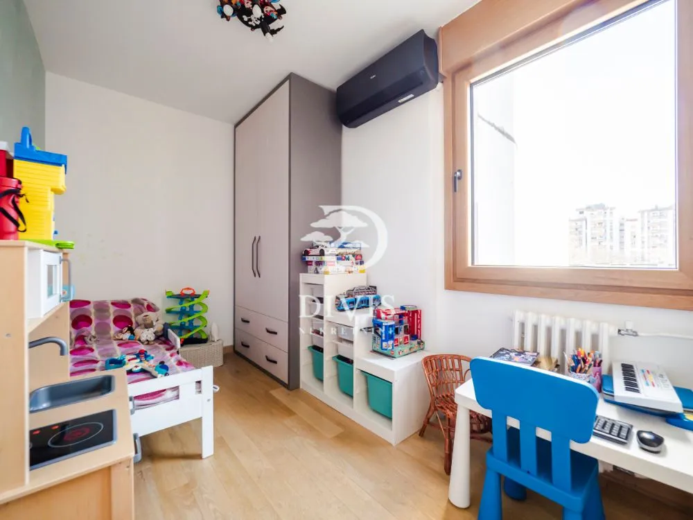 Prodaja, četvorosoban stan, 71m², Dorćol Sve Podlokacije, Beograd