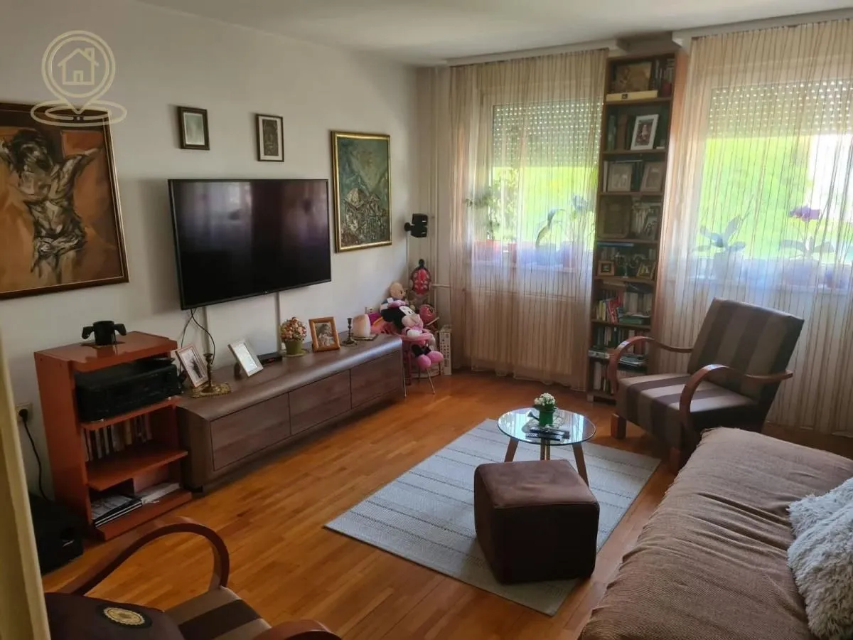 Sale, four bedroom apartment, 82m², Palilula, Niš