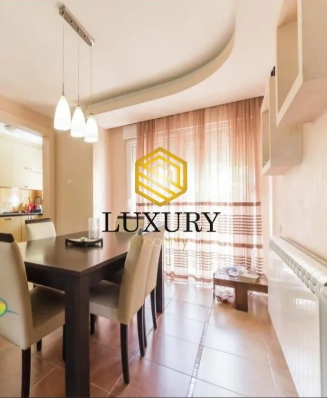 Rent, house, 330m², Gorica C, Podgorica