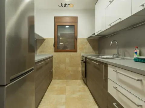 Izdavanje, kuća, 170m², Dajbabe, Podgorica - image 7