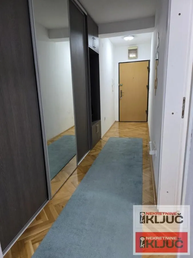 Izdavanje, dvosoban stan, 55m², Bulevar Oslobodjenja, Novi Sad Sve Podlokacije