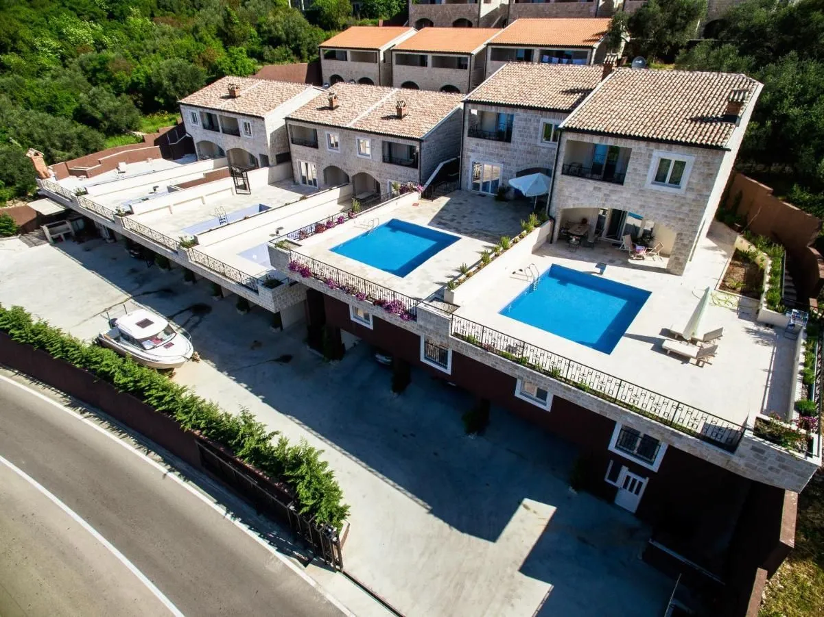 Sale, house, 225m², Reževići, Budva