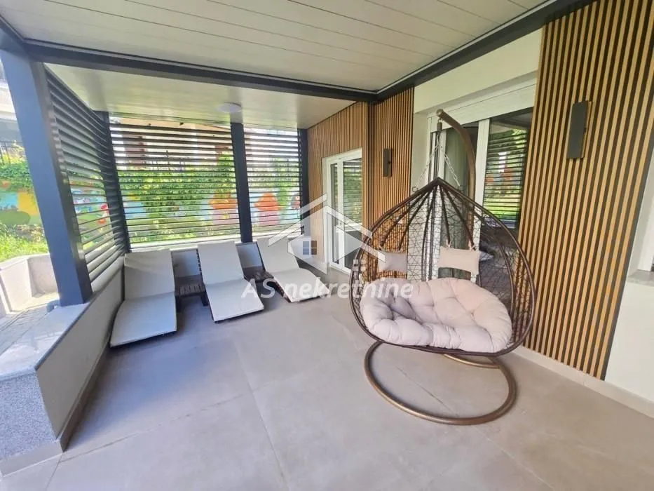 Rent, apartment, 240m², Savski Venac, Beograd