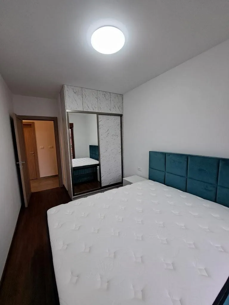 Izdavanje, dvosoban stan, 75m², Master Kvart, Podgorica