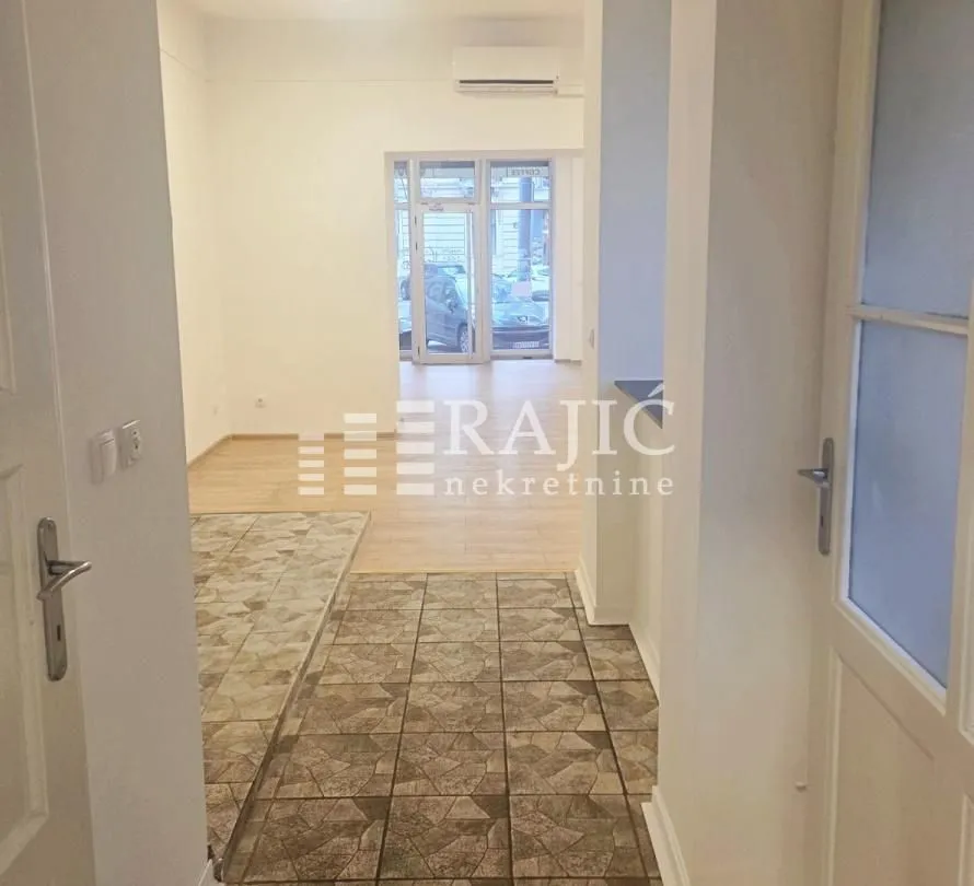 Rent, office space, 54m², Stari Grad, Beograd