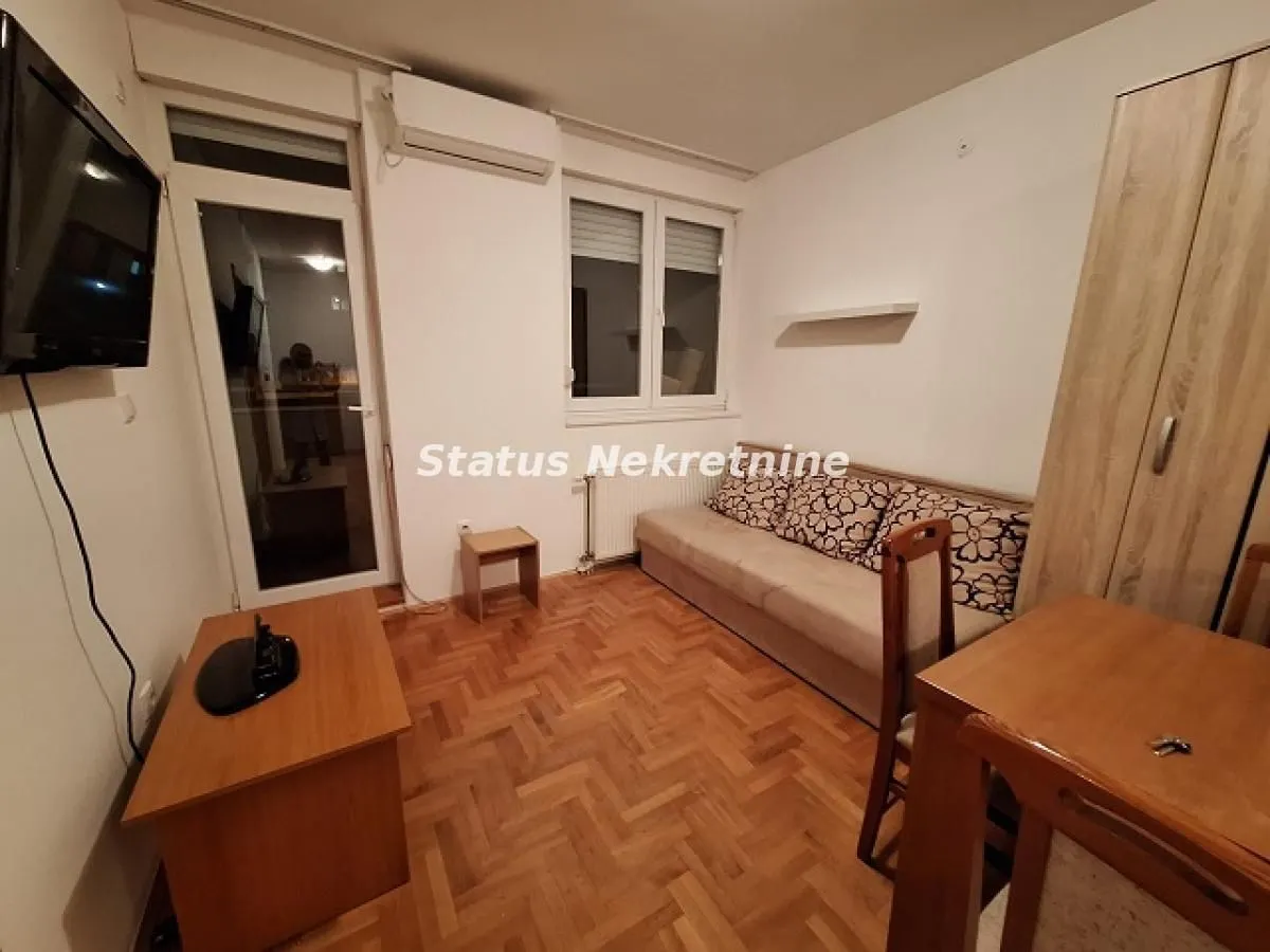 Rent, one bedroom apartment, 42m², Grbavica, Novi Sad Sve Podlokacije