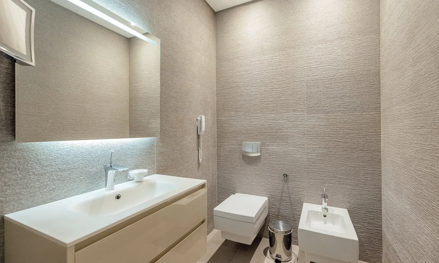 Prodaja, dvosoban stan, 190m², Tivat, Crna Gora