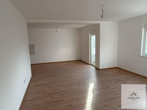 Sale, three bedroom apartment, 61m², Veternik, Novi Sad Sve Podlokacije - image 2