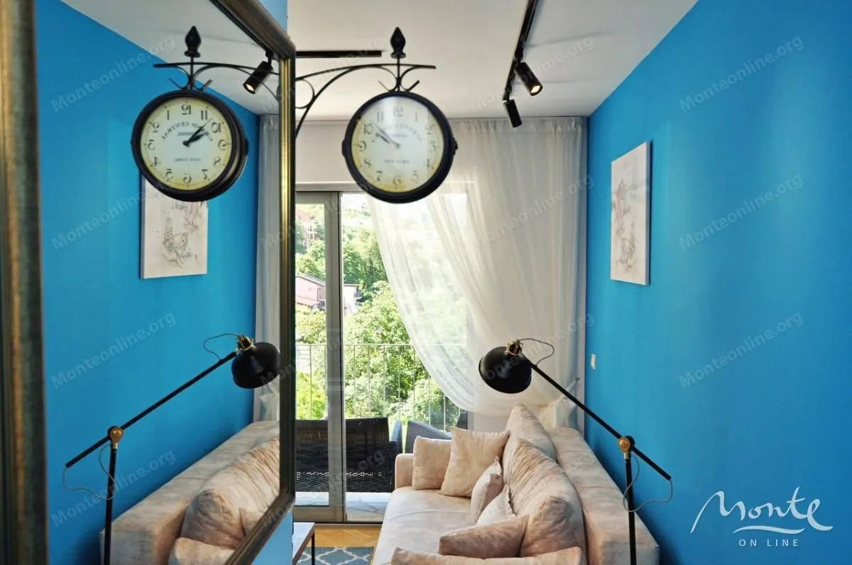 Prodaja, jednosoban stan, 52m², Dobrota, Kotor
