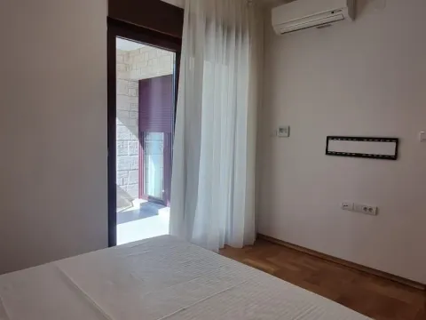 Prodaja, dvosoban stan, 130m², Bečići, Budva - image 2