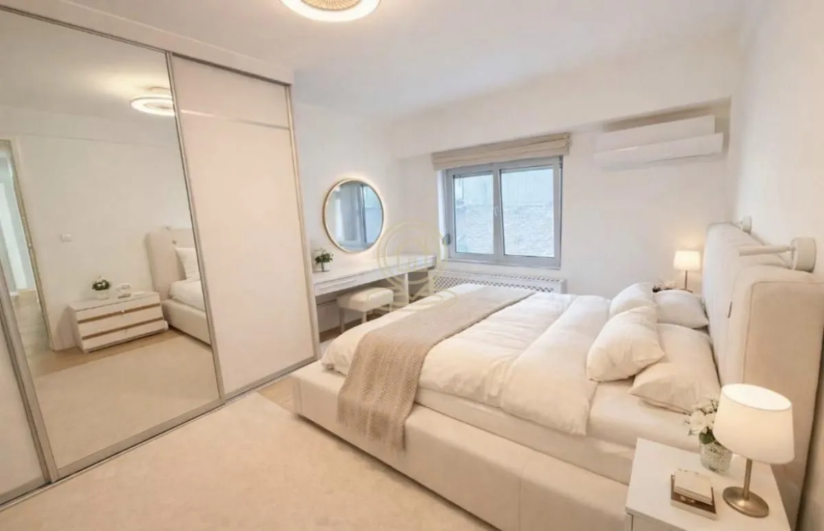 Izdavanje, trosoban stan, 102m², Vračar Hram, Vračar Sve Podlokacije