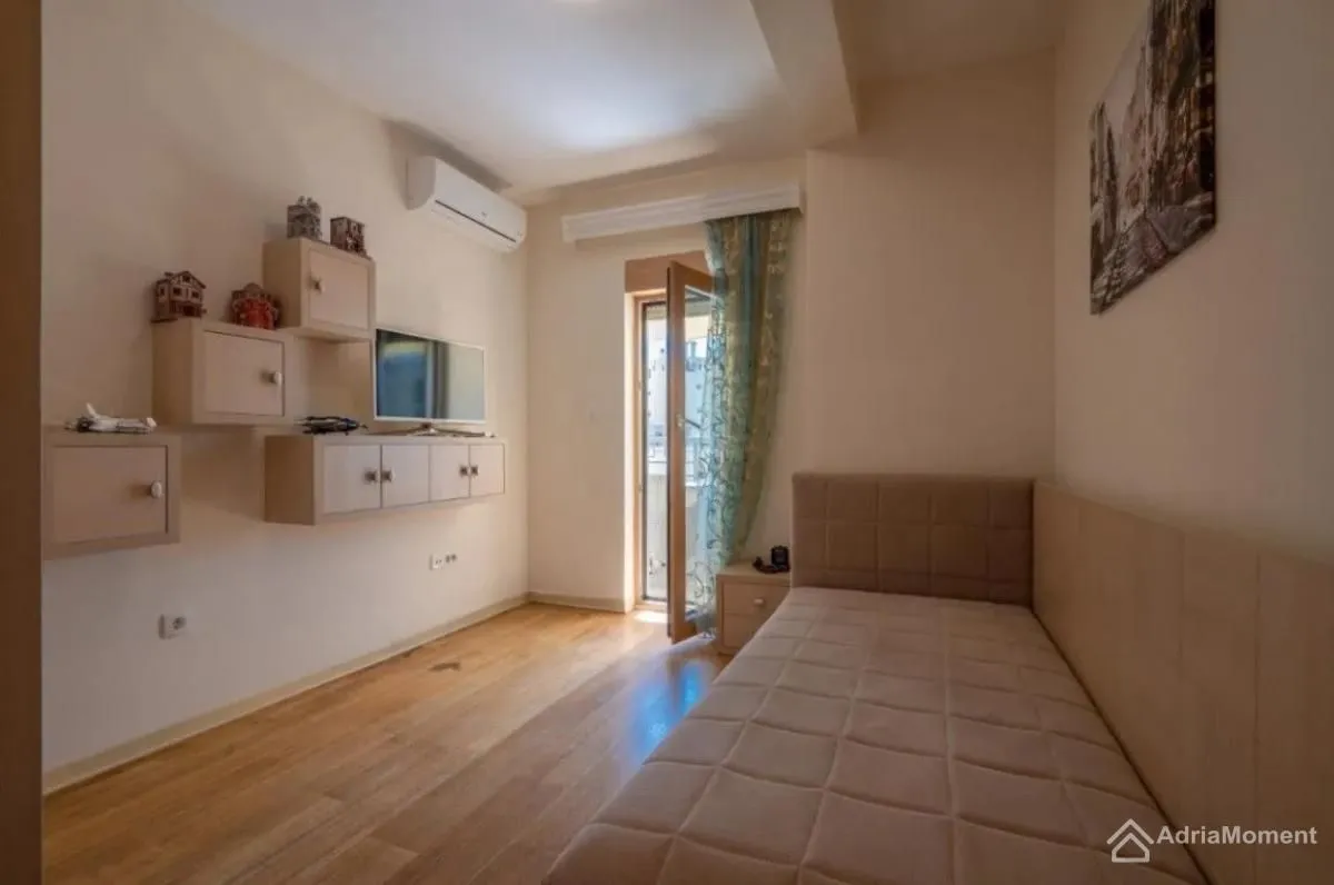 Sale, three bedroom apartment, 123m², Pržno, Budva
