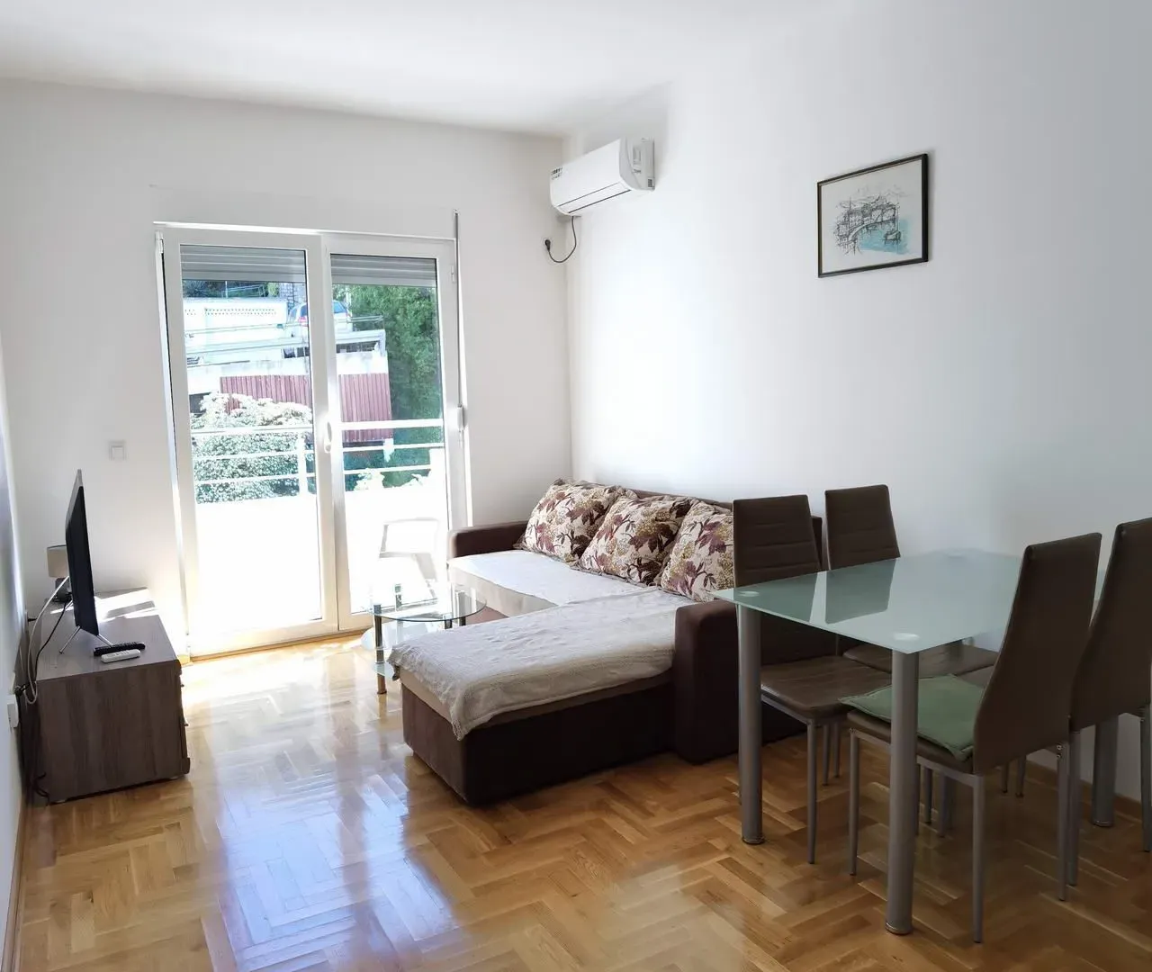 Rent, one bedroom apartment, 41m², Budva, Crna Gora
