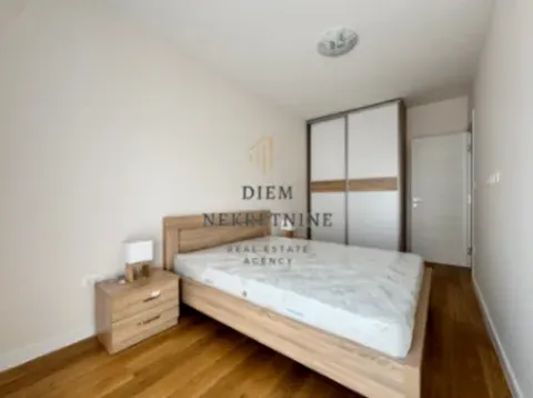 Izdavanje, jednosoban stan, 42m², Central Point, Podgorica - image 10