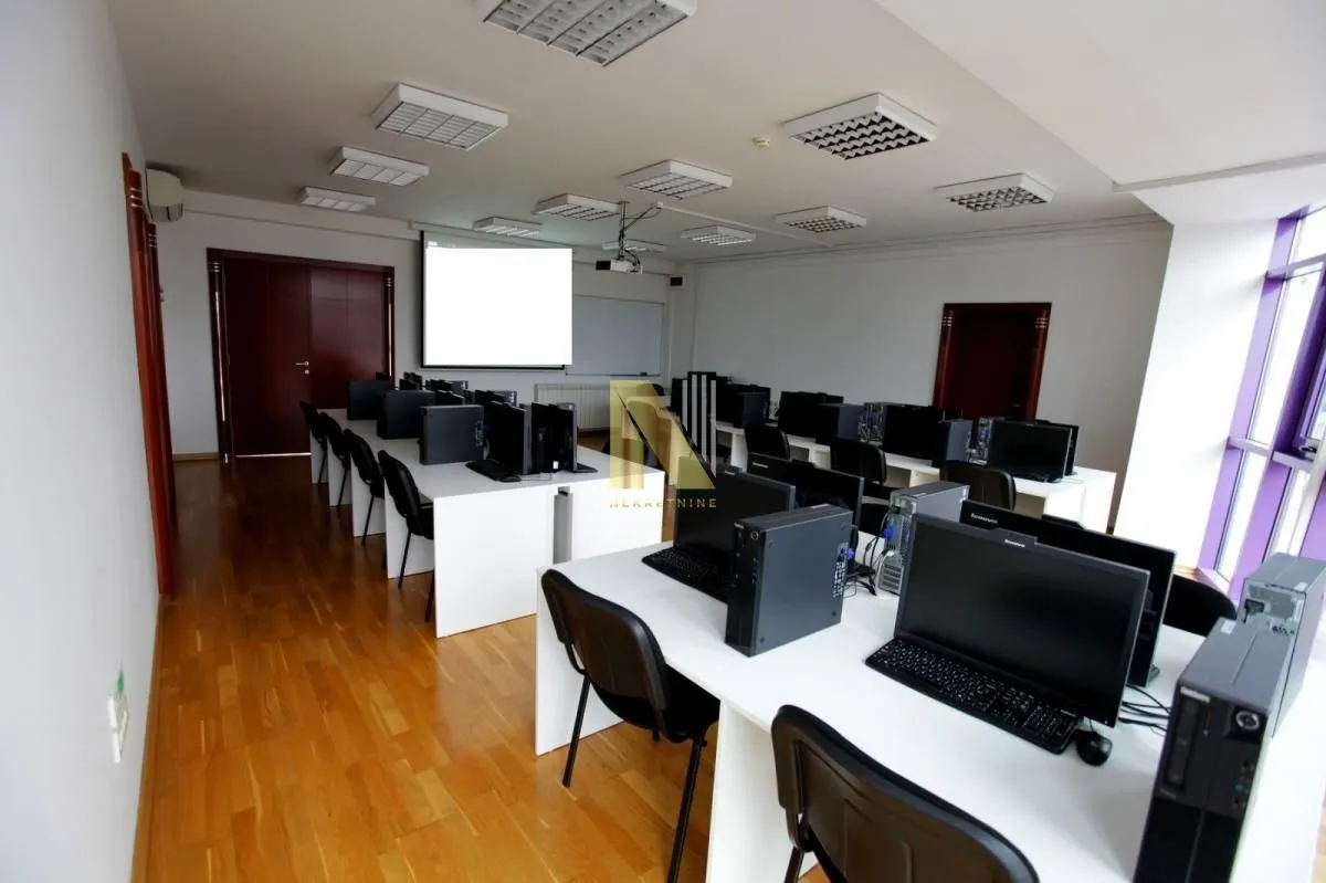 Rent, office space, 500m², Adamovićevo Naselje, Novi Sad Sve Podlokacije
