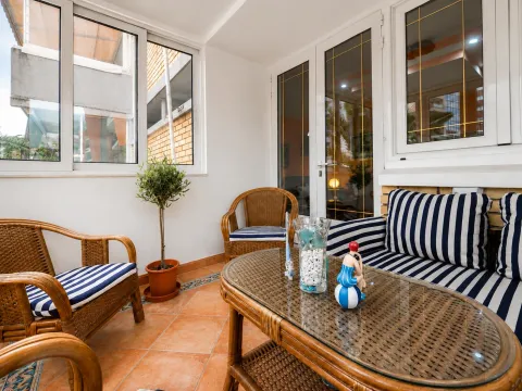 Rent, two bedroom apartment, 100m², Centar, Budva - image 15