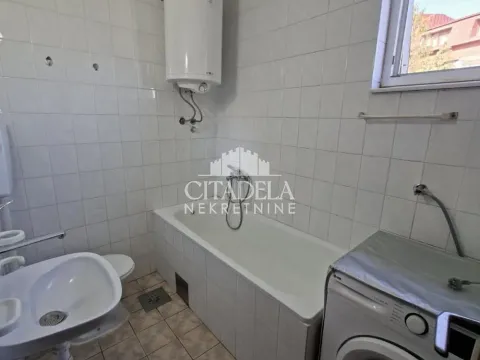 Izdavanje, jednosoban stan, 38m², Rakovica, Beograd - image 9
