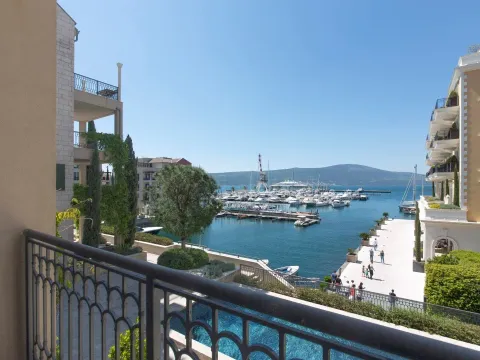 Prodaja, trosoban stan, 167m², Porto Montenegro, Tivat - image 23