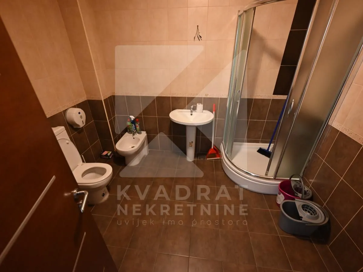 Rent, office space, 105m², Preko Morače, Podgorica