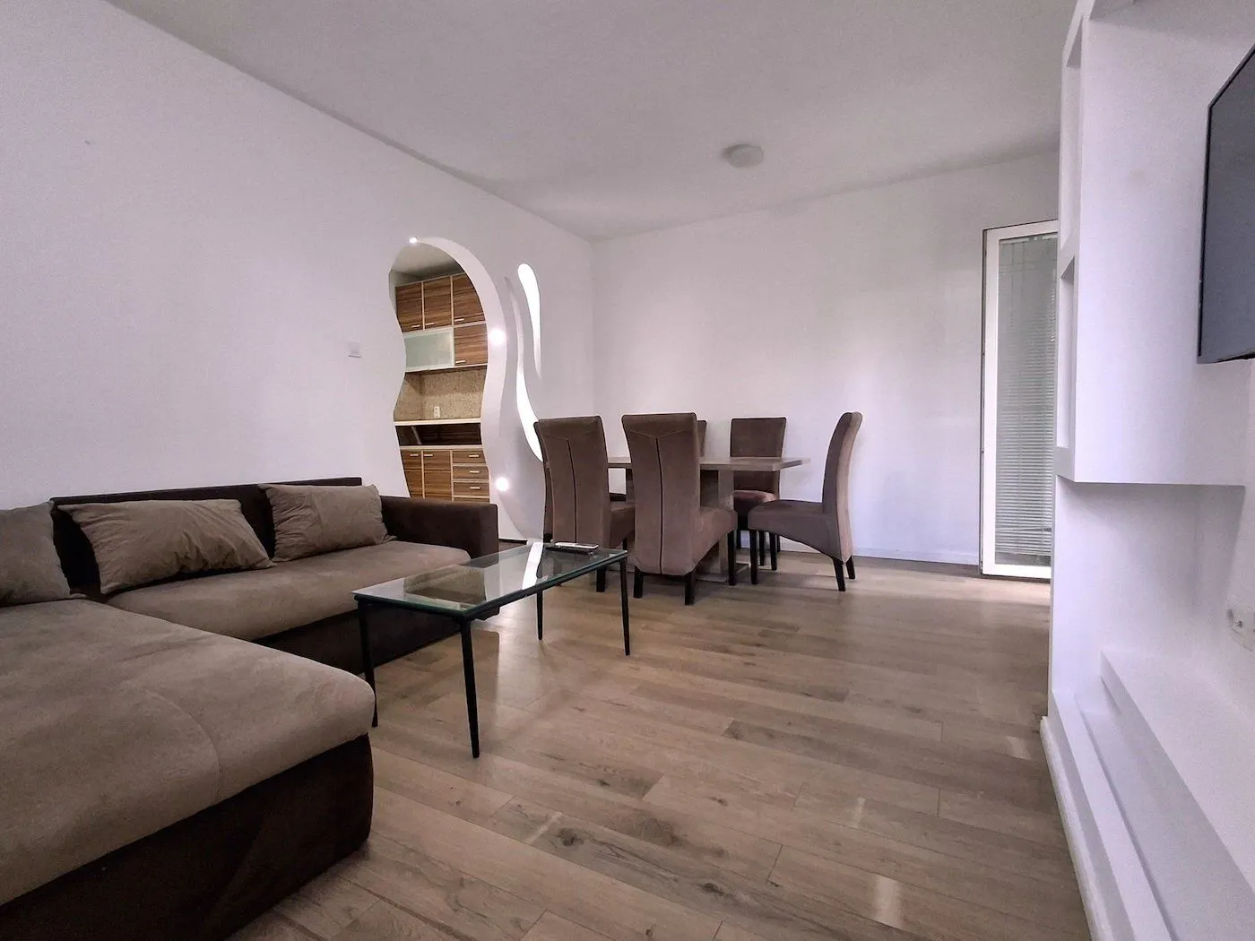 Rent, apartment, 68m², Stari Aerodrom, Podgorica